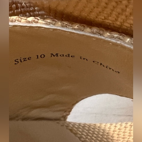 Dolce Vita  NEW block Heel Sandsl, Color Lt Natural Raffia, Size 10 - Picture 9 of 9